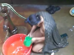 緊縛Orgasmsでベッド 女 射精 動 ...